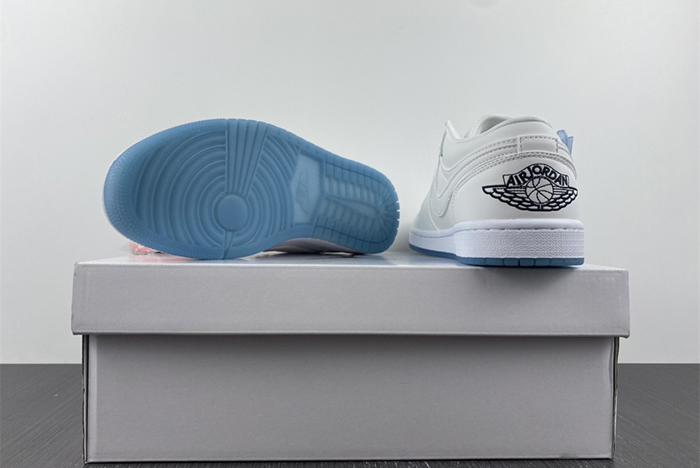 Nike Air Jordan 1 Low  DA8301-101