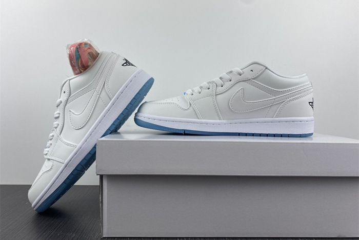 Nike Air Jordan 1 Low  DA8301-101