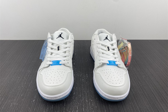 Nike Air Jordan 1 Low  DA8301-101