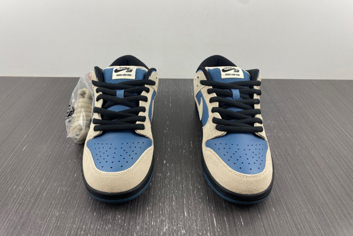 （NIKE） SB Dunk BQ6817-200