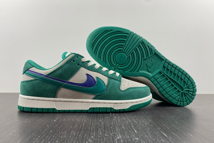 NIKE Dunk Low SE DO9457-101