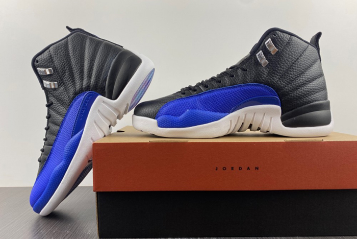 NIKE AIR JORDAN 12  AO6068-004
