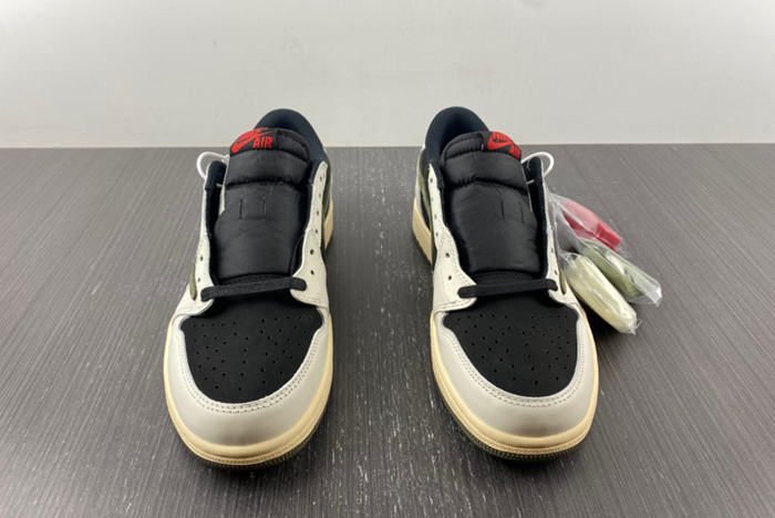 Travis Scott x Air Jordan 1 Low OG AJ1 DZ4137-106