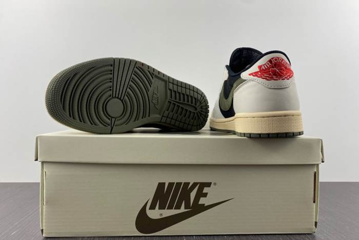 Travis Scott x Air Jordan 1 Low OG AJ1 DZ4137-106