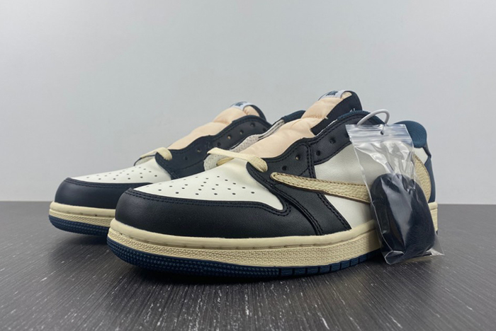 Travis Scott x Air Jordan 1 Low OG AJ1  DM7866-400