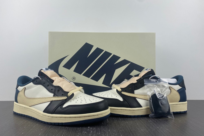 Travis Scott x Air Jordan 1 Low OG AJ1  DM7866-400