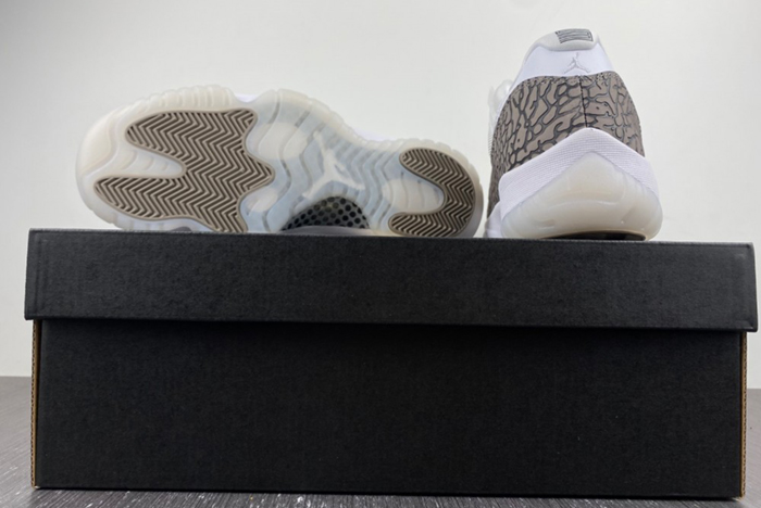 Air Jordan 11 Low WMNS “Yellow Snakeskin”  AV2187 140