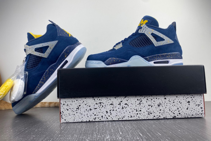 Air Jordan4  AJ4-1036660