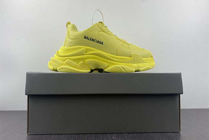 Ba*len*cia*ga triple s yellow 524039 w1fb5 2308