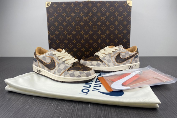 Nike Air Force 1 LV Low