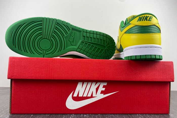 Nike Dunk Low “Reverse Brazil DV0833-300