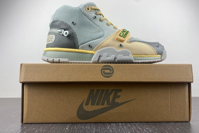 Travis Scott x Nike Air Trainer 1 DR7515-001
