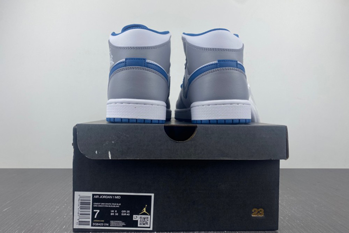 NIKE AIR JORDAN DQ8423-014