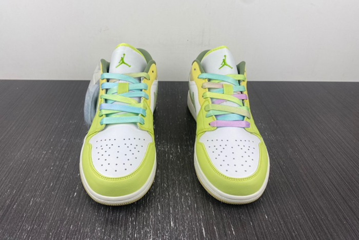 （NIKE）AIR JORDAN 1 LOW AJ1 FD9906-131