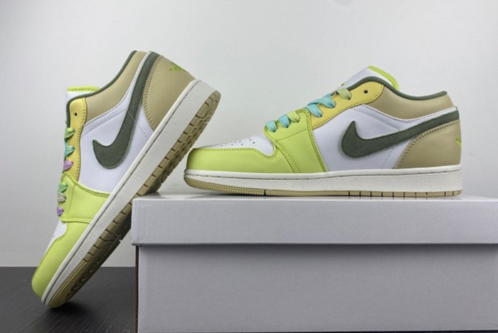 （NIKE）AIR JORDAN 1 LOW AJ1 FD9906-131