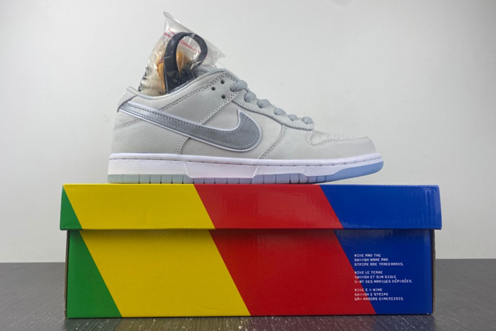 Concepts x Nike SB Dunk Low “White Lobster” FD8776-100