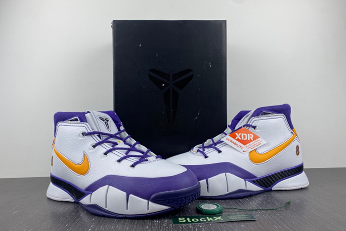 Undefeated x Nike Kobe 1 ZK1 AQ2728-101