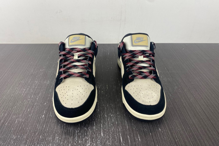 Nike Dunk Low “Pink Suede DV3054-001