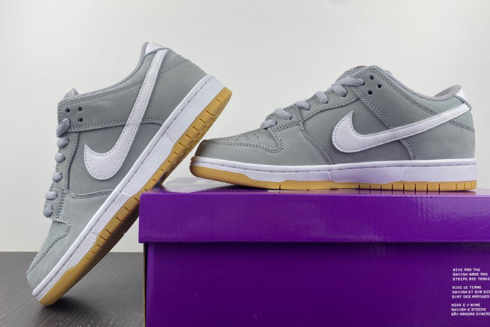 Nike SB Dunk Low “Grey Gum” DV5464-001
