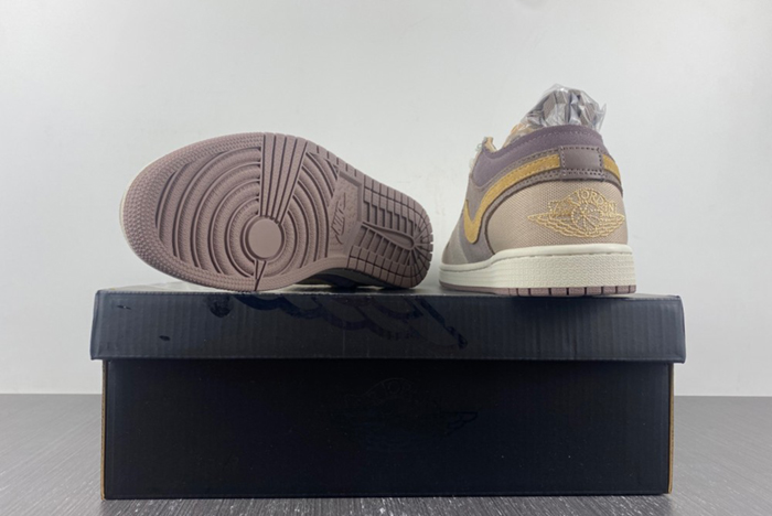 （NIKE）Air Jordan 1 Low SE Craft  DN1635-200