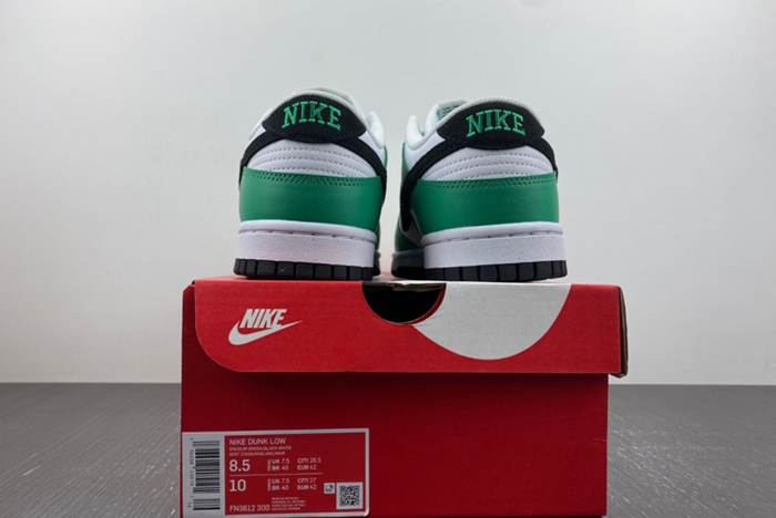 SB Dunk Low "Lottery Green"  FN3612-300
