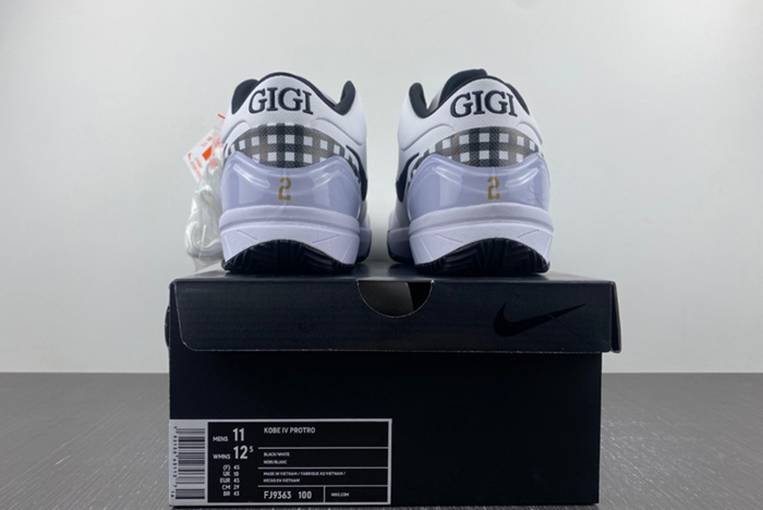 Nike Zoom Kobe 4 Protro