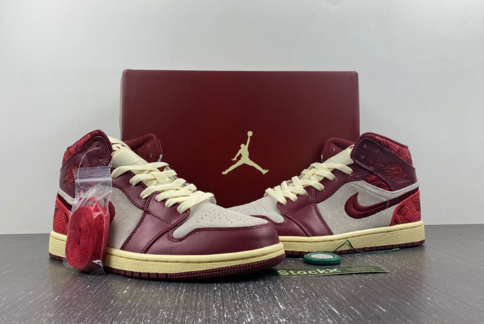 Air Jordan 1 Mid DZ2820-601