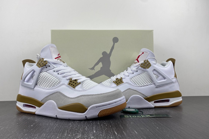 Nike SB x Air Jordan 4 DR5415-120