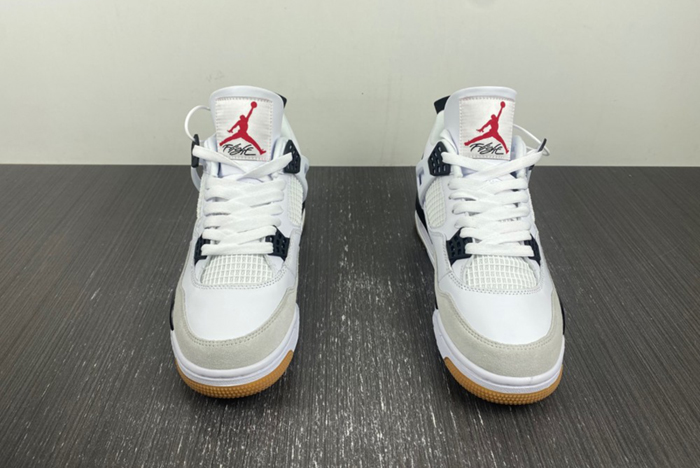 Nike SB x Air Jordan 4  DR5415-100