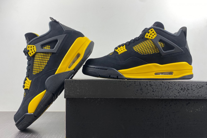 Air Jordan 4  DH6927-017