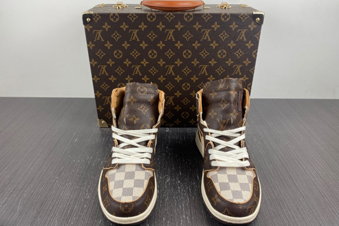 OFF-WHITE x Air Jordan 1 LV-3