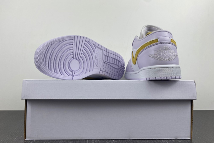 （NIKE）AIR JORDAN 1 LOW AJ1 DC0774-501