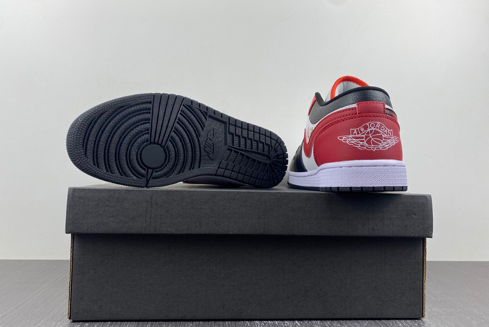Air Jordan 1 Retro Low  FJ7222-101