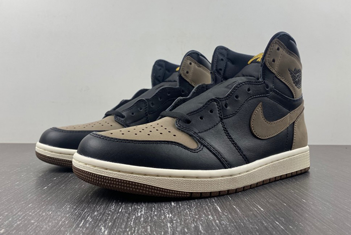 Air Jordan 1 High OG “Palomino” Travis Scott + DZ5485-020