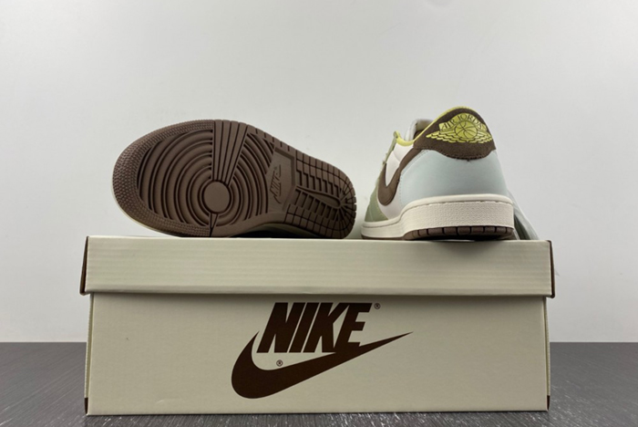 Travis Scott x Air Jordan 1 Low DM7866-603