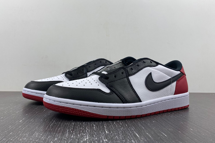 Air Jordan 1 Low OG “Black Toe” CZ0790-106