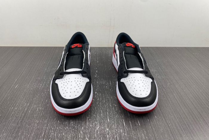 Air Jordan 1 Low OG “Black Toe” CZ0790-106