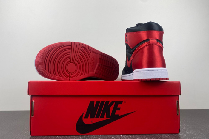 Air Jordan 1 High OG WMNS “Satin Bred” FD4810-061