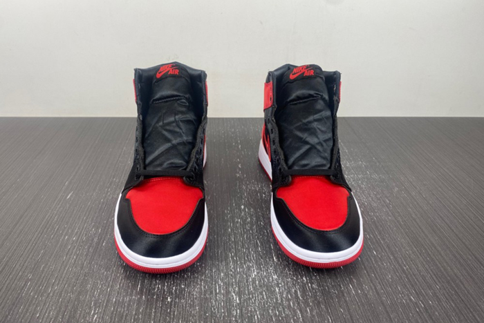 Air Jordan 1 High OG WMNS “Satin Bred” FD4810-061