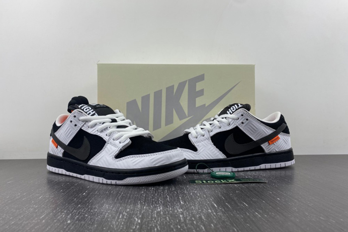 TIGHTBOOTH x Nike SB Dunk Low FD2629-100