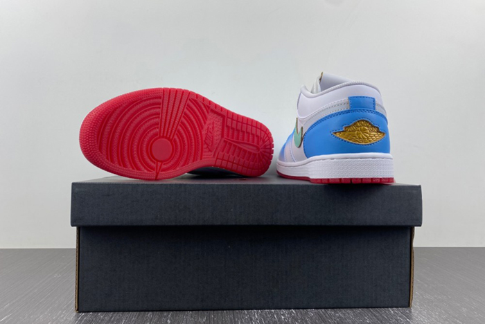 Air Jordan 1 Low  FN8895-141