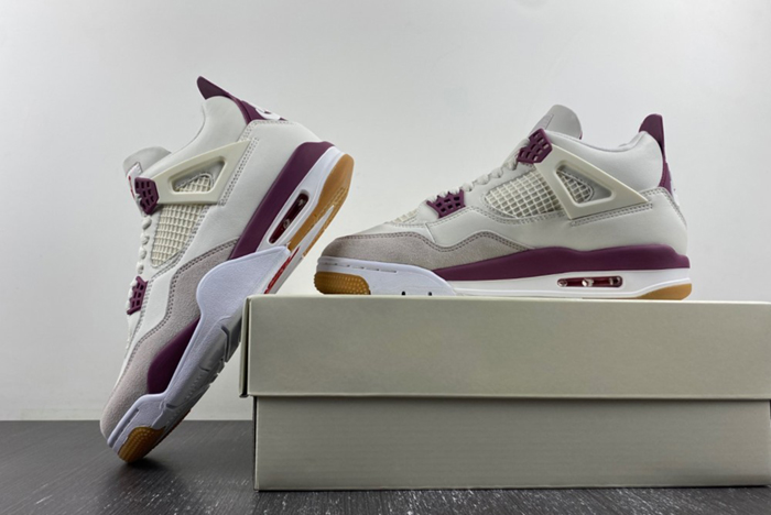 SB x Jordan 4 “Sapphire” AJ4 DR5415-102