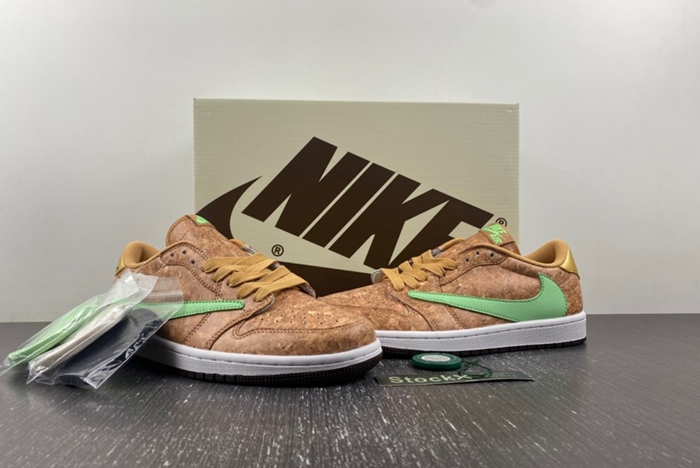 Travis Scott x Air Jordan 1 Low DM7866-922