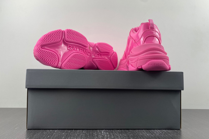 Ba*len*cia*ga triple s 734953 w2paa 5000