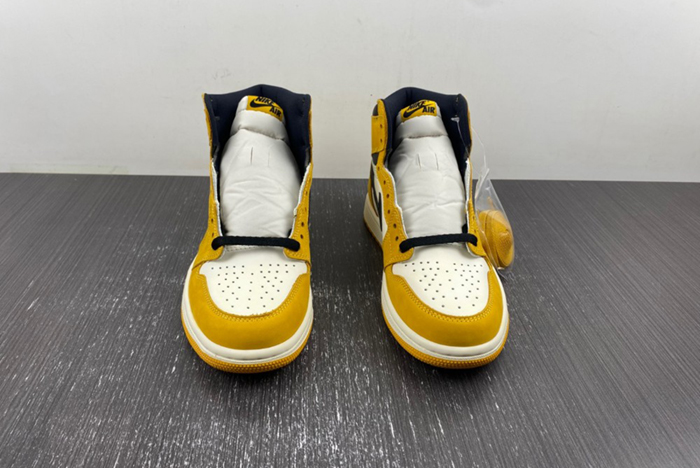 Air Jordan 1 High OG “Yellow Ochre” DZ5485-701
