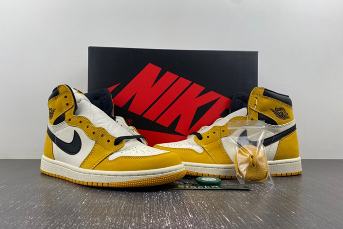 Air Jordan 1 High OG “Yellow Ochre” DZ5485-701