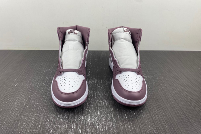 Air Jordan 1 High OG “Mauve” DZ5485-105