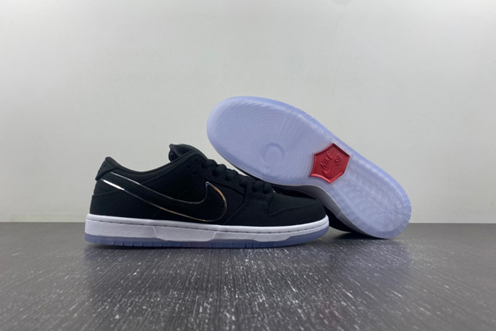 Nike Dunk Low  FN4193-013