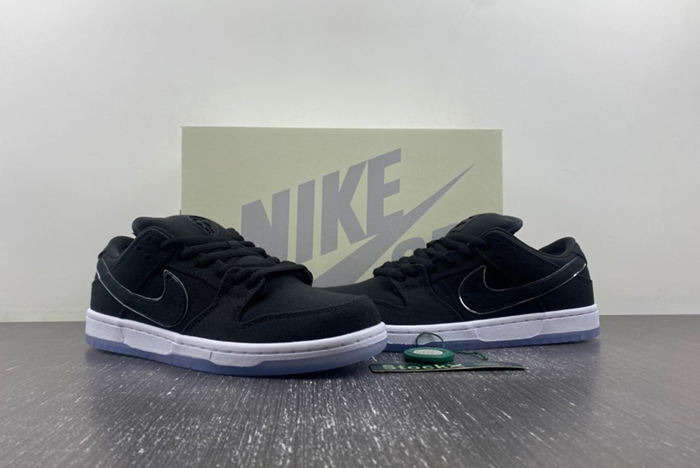 Nike Dunk Low  FN4193-013