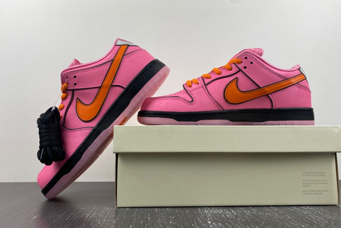 The Powerpuff Girls x Nike SB Dunk Low “Blossom”  FD2631-600